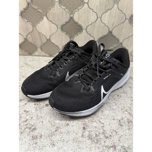 Nike Air Zoom Pegasus 40 Black White Women's Size 7- DV3854-001 Black/White